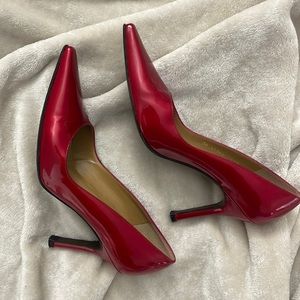 Stuart weitzman cherry red pumps sz 6m